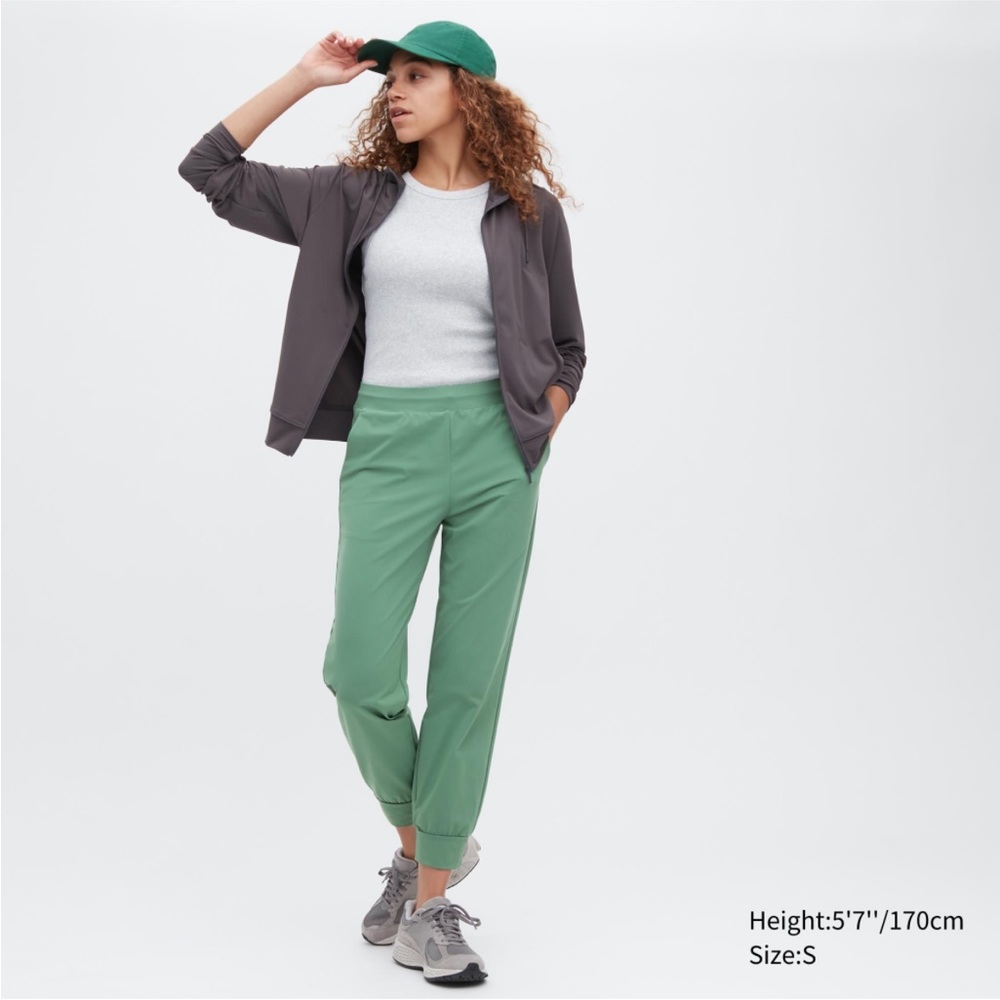 Uniqlo EXTRA STRETCH AIRISM JOGGER PANTS